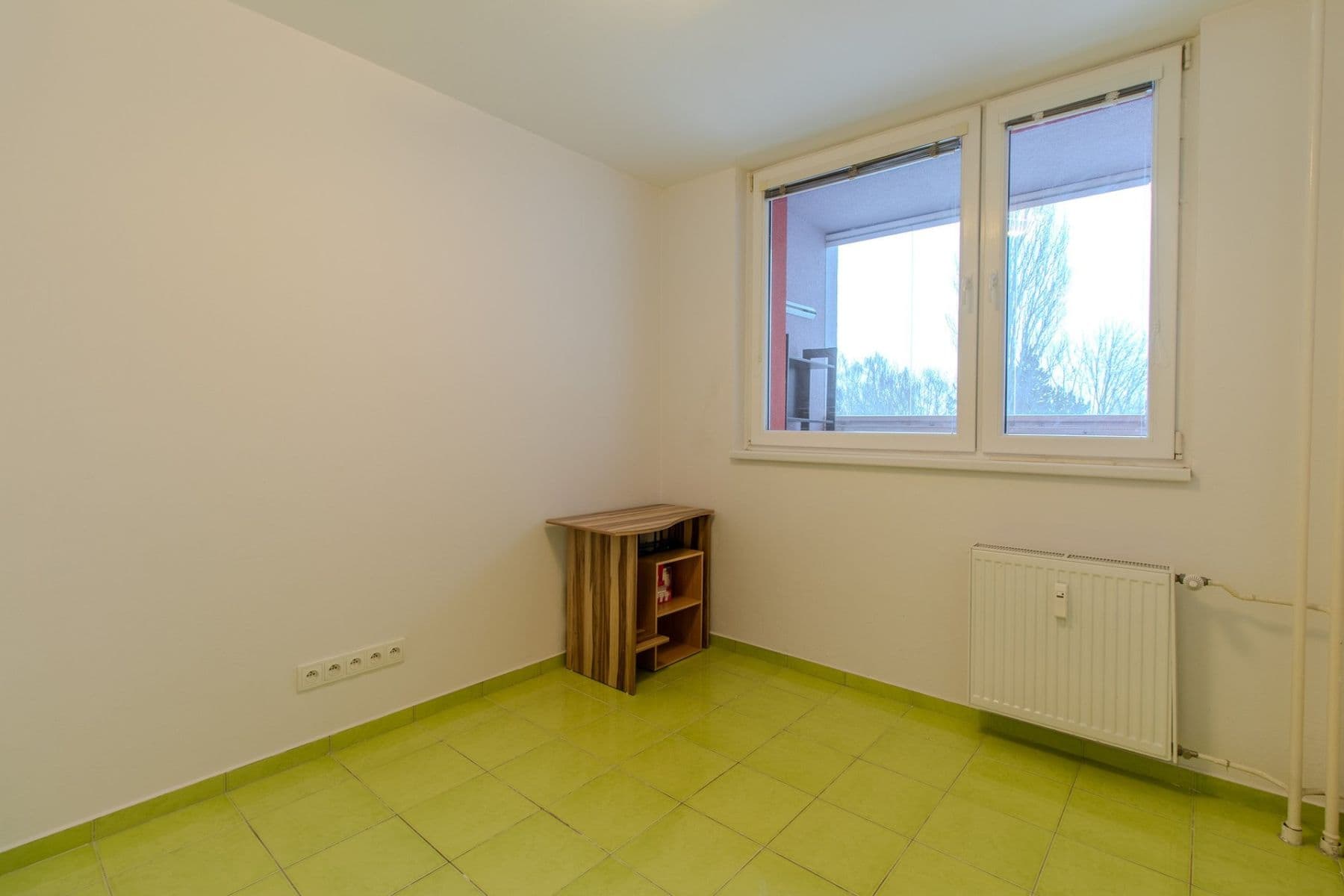 Prenájom bytu 4-izbový 70 m², Zalužanská, Mladá Boleslav, Středočeský kraj Prenájom bytu 4-izbový 70 m², Zalužanská, Mladá Boleslav, Středočeský kraj