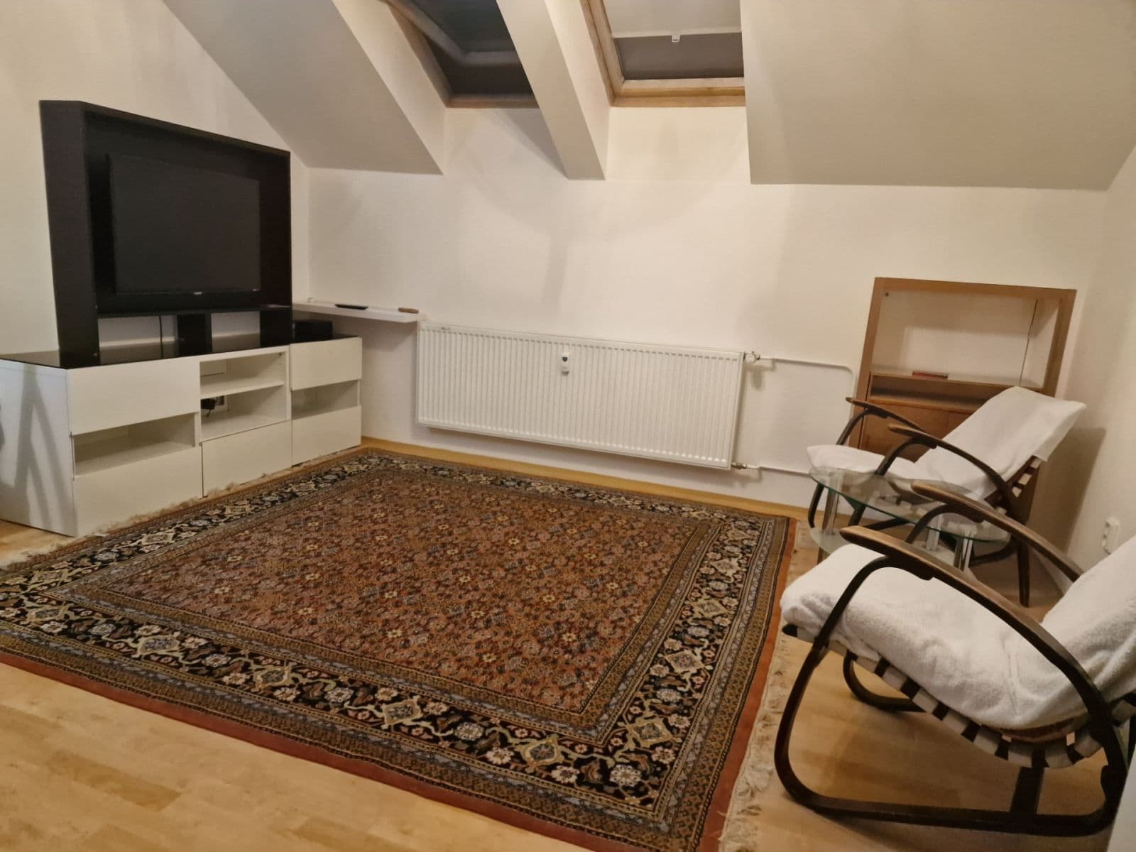 Prenájom bytu 2-izbový 44 m², Stará náves, Praha, Praha Prenájom bytu 2-izbový 44 m², Stará náves, Praha, Praha