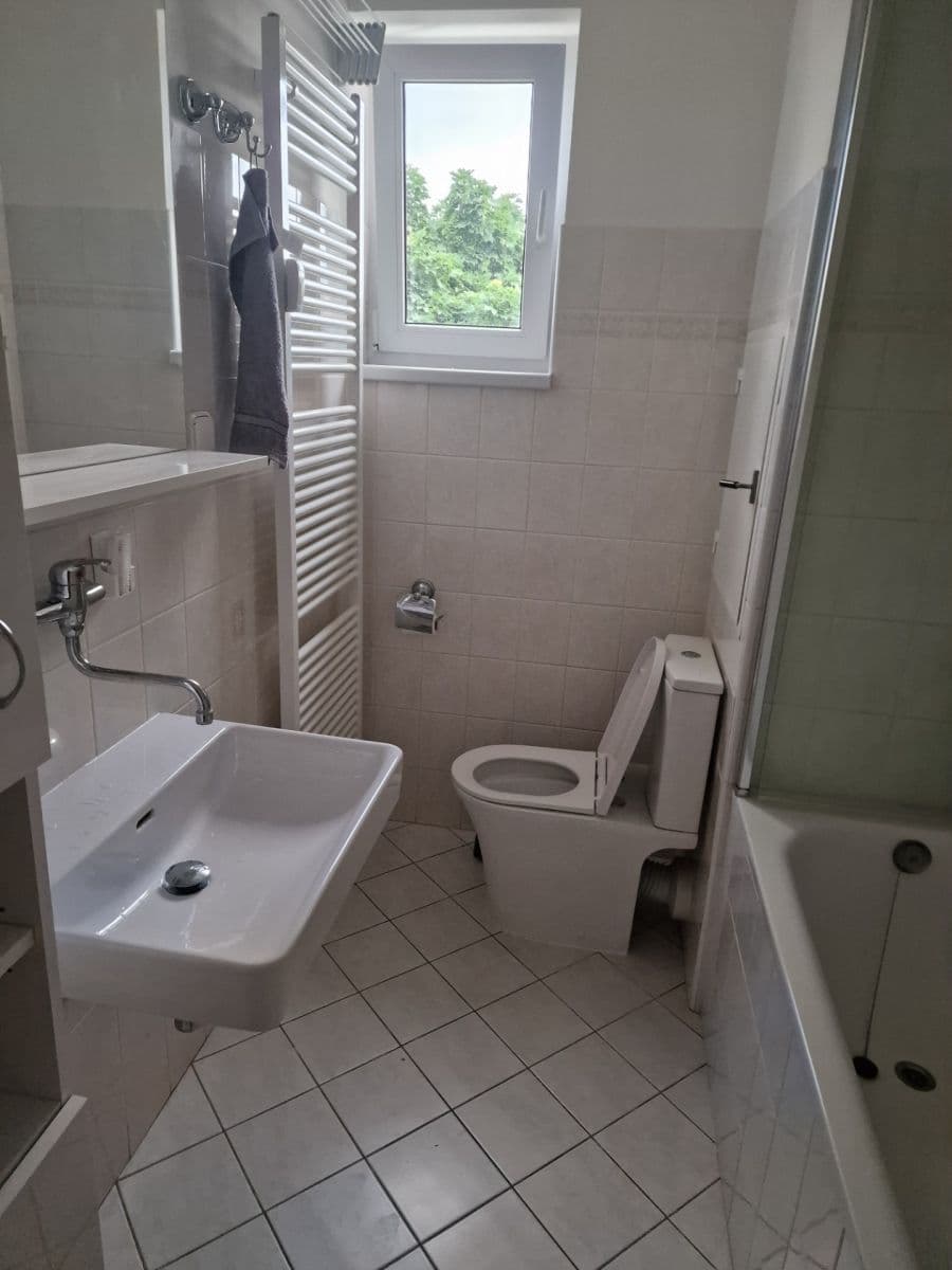 Prenájom bytu 2-izbový 44 m², Stará náves, Praha, Praha Prenájom bytu 2-izbový 44 m², Stará náves, Praha, Praha