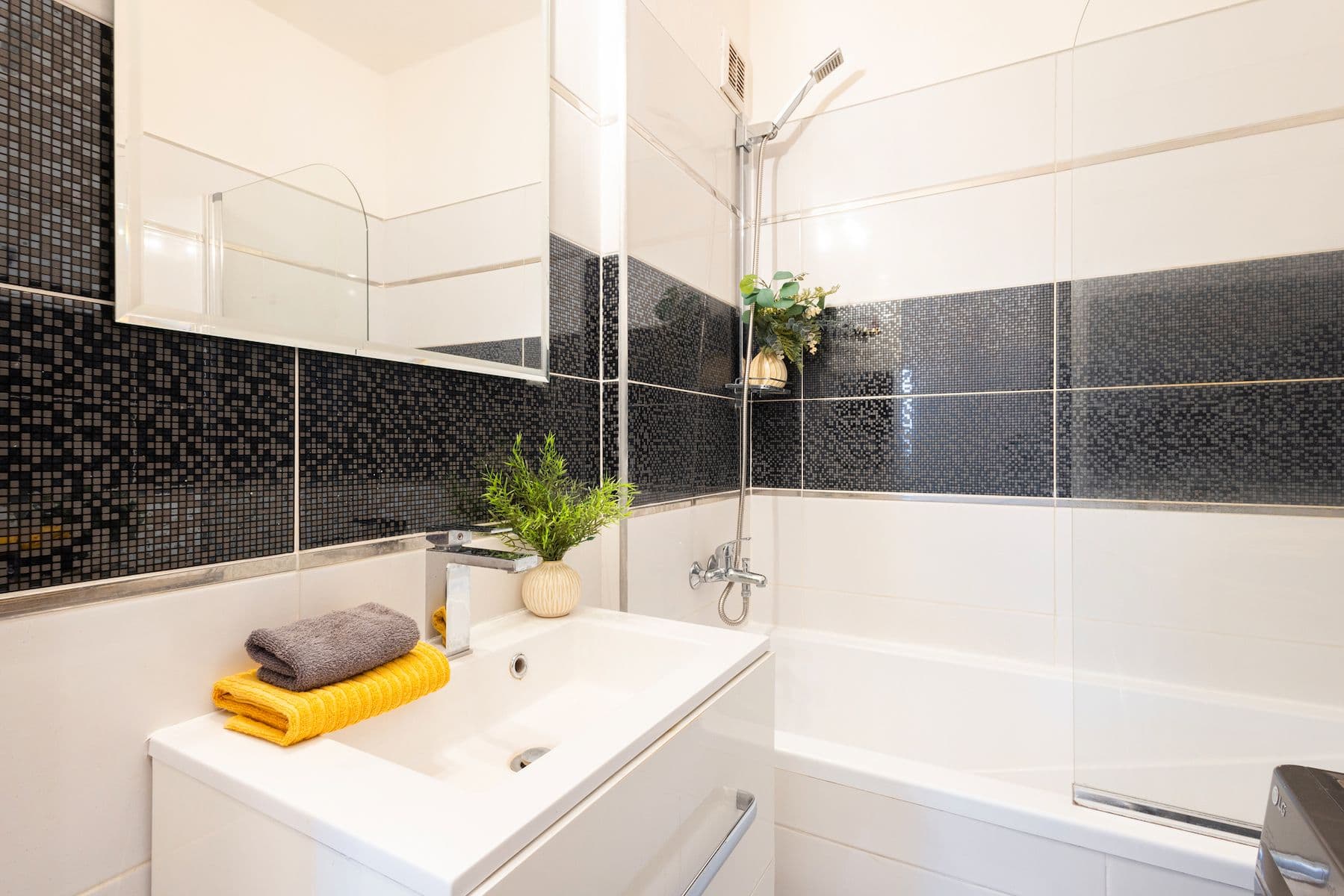 Predaj bytu 3-izbový 71 m², Polabská, Praha, Praha Predaj bytu 3-izbový 71 m², Polabská, Praha, Praha