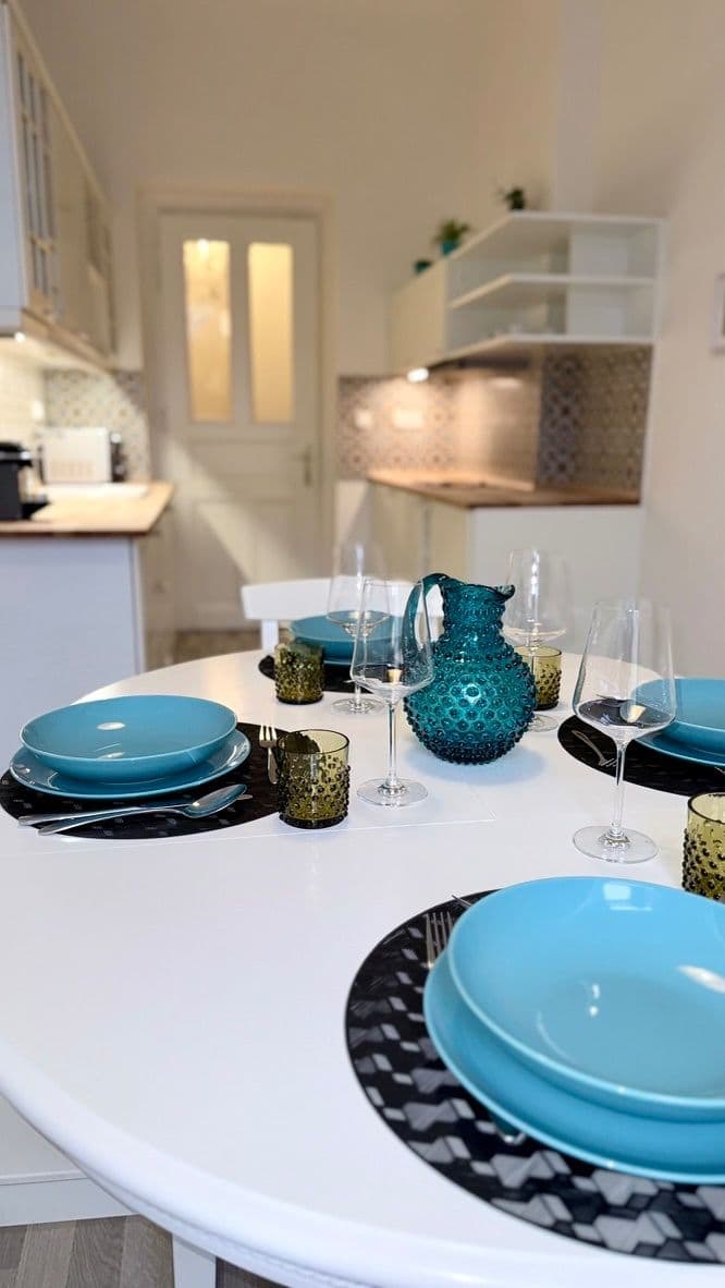 Prenájom bytu 2-izbový 76 m², Na Zderaze, Praha, Praha Prenájom bytu 2-izbový 76 m², Na Zderaze, Praha, Praha