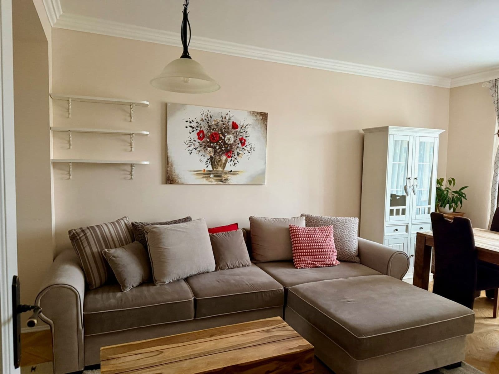 Prenájom bytu 2-izbový 56 m², Nad Kajetánkou, Praha, Praha Prenájom bytu 2-izbový 56 m², Nad Kajetánkou, Praha, Praha