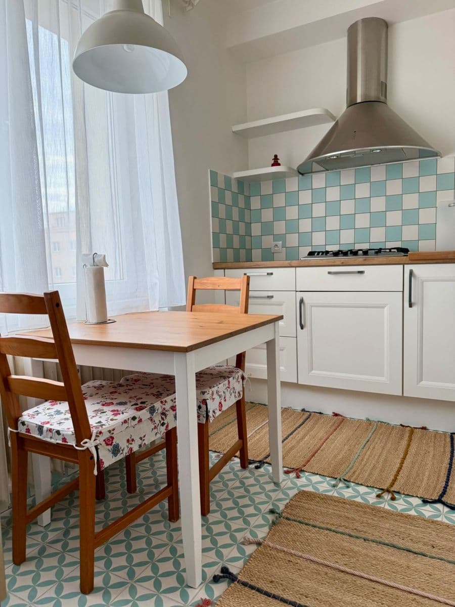 Prenájom bytu 2-izbový 56 m², Nad Kajetánkou, Praha, Praha Prenájom bytu 2-izbový 56 m², Nad Kajetánkou, Praha, Praha