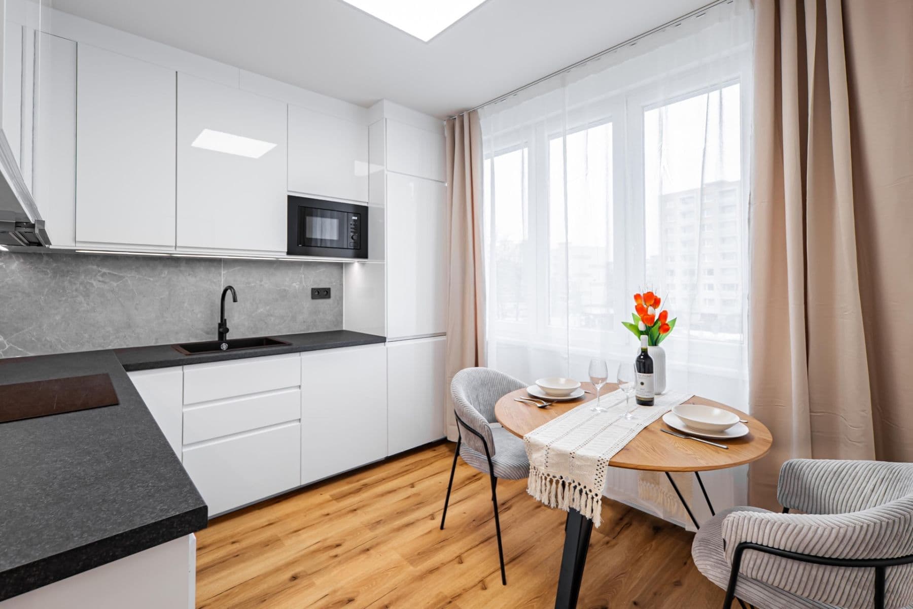 Predaj bytu 2-izbový 60 m², Alej 17. listopadu, Roudnice nad Labem, Ústecký kraj Predaj bytu 2-izbový 60 m², Alej 17. listopadu, Roudnice nad Labem, Ústecký kraj