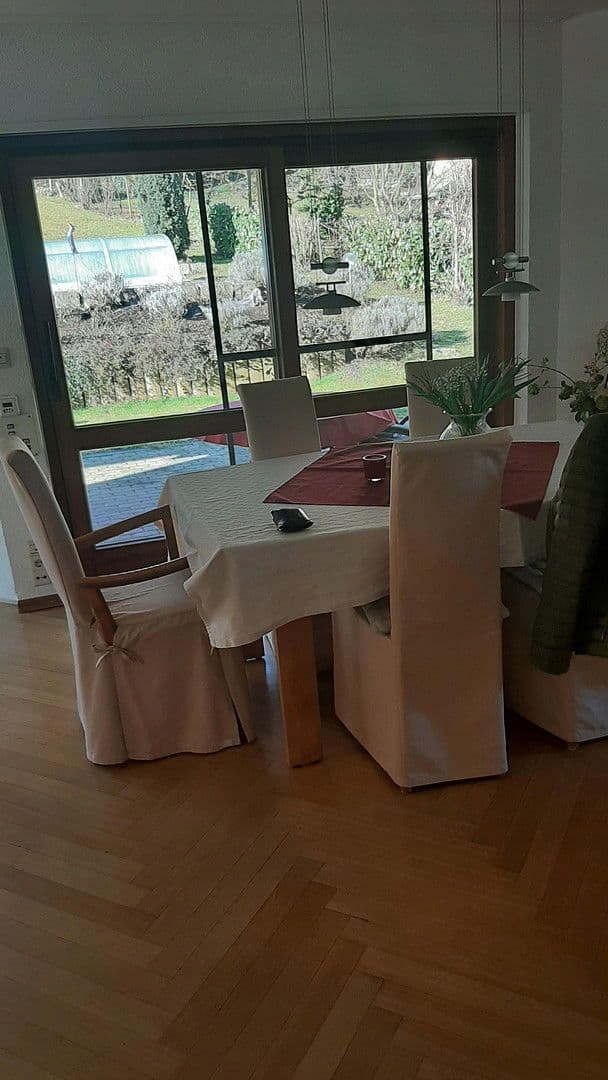 Predaj domu 229 m², pozemek 815 m², Weberstraße 28, Merzhausen, Bádensko-Wurttembersko Predaj domu 229 m², pozemek 815 m², Weberstraße 28, Merzhausen, Bádensko-Wurttembersko