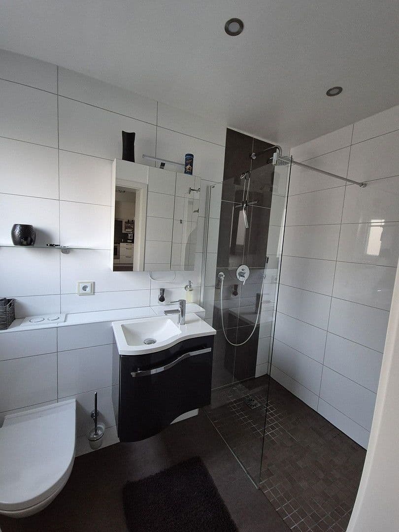 Predaj domu 120 m², pozemek 656 m², Rödersheim-Gronau, Porýnie-Falcko Predaj domu 120 m², pozemek 656 m², Rödersheim-Gronau, Porýnie-Falcko