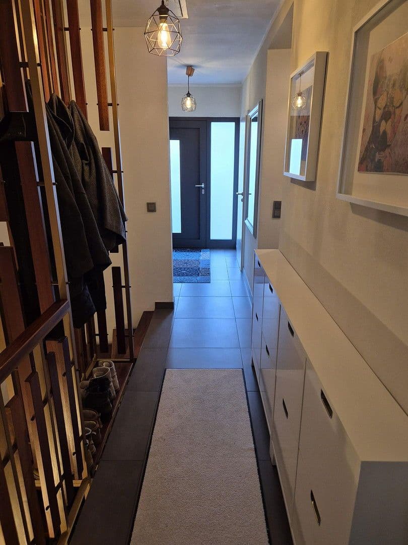 Predaj domu 120 m², pozemek 656 m², Rödersheim-Gronau, Porýnie-Falcko Predaj domu 120 m², pozemek 656 m², Rödersheim-Gronau, Porýnie-Falcko