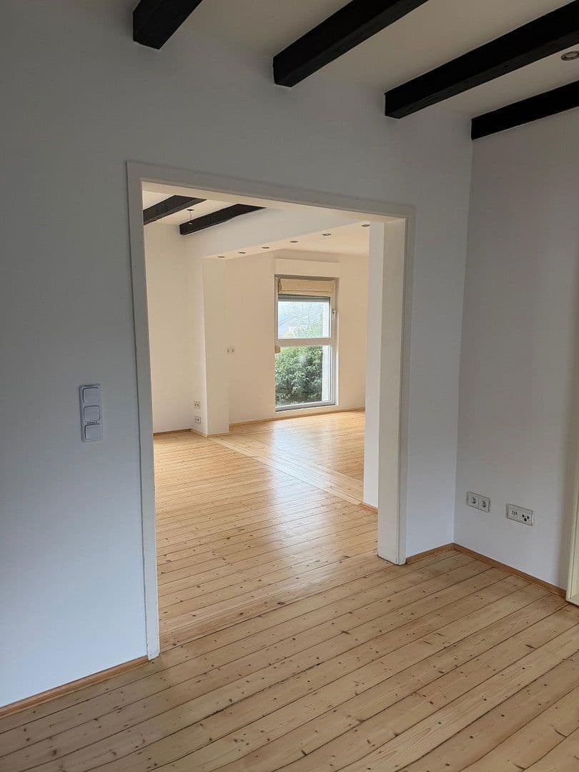 Predaj domu 260 m², pozemek 400 m², Bergstr. 19-21, Wülfrath, Severné Porýnie - Westfálsko Predaj domu 260 m², pozemek 400 m², Bergstr. 19-21, Wülfrath, Severné Porýnie - Westfálsko