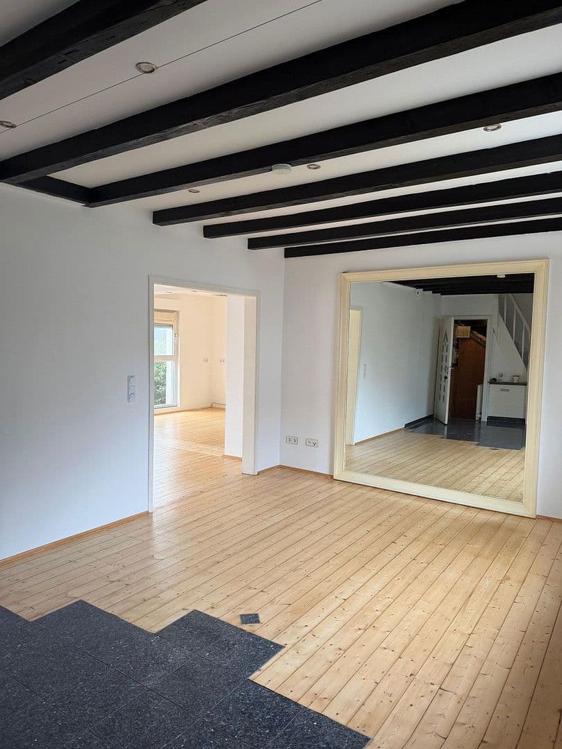 Predaj domu 260 m², pozemek 400 m², Bergstr. 19-21, Wülfrath, Severné Porýnie - Westfálsko Predaj domu 260 m², pozemek 400 m², Bergstr. 19-21, Wülfrath, Severné Porýnie - Westfálsko