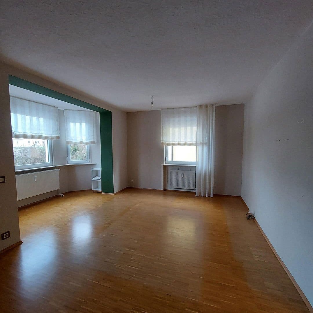 Prenájom bytu 3-izbový 88 m², Lampertheim, Hesensko Prenájom bytu 3-izbový 88 m², Lampertheim, Hesensko