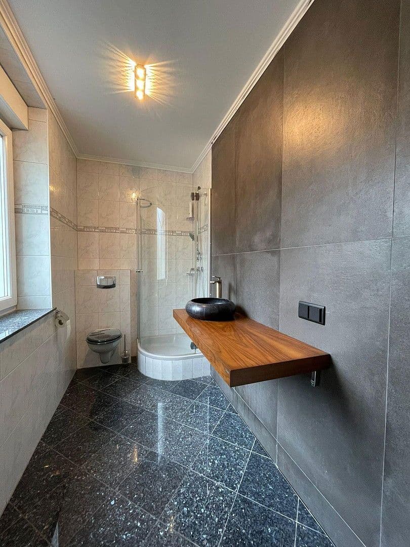 Predaj domu 220 m², pozemek 333 m², Vechelde, Dolné Sasko Predaj domu 220 m², pozemek 333 m², Vechelde, Dolné Sasko