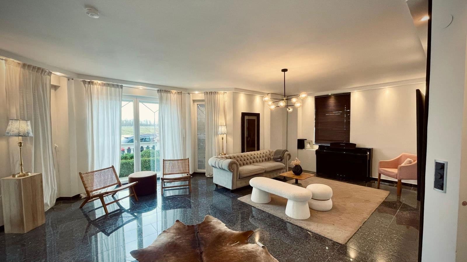 Predaj domu 220 m², pozemek 333 m², Vechelde, Dolné Sasko Predaj domu 220 m², pozemek 333 m², Vechelde, Dolné Sasko