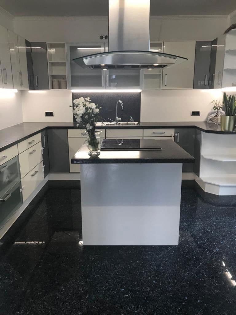 Predaj domu 220 m², pozemek 333 m², Vechelde, Dolné Sasko Predaj domu 220 m², pozemek 333 m², Vechelde, Dolné Sasko