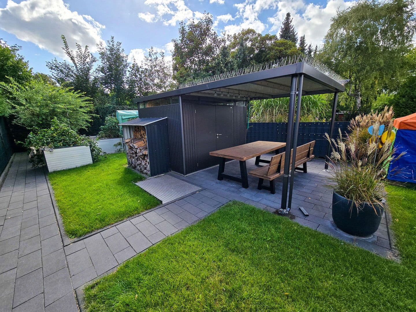 Predaj domu 94 m², pozemek 415 m², Salzgitter, Dolné Sasko Predaj domu 94 m², pozemek 415 m², Salzgitter, Dolné Sasko