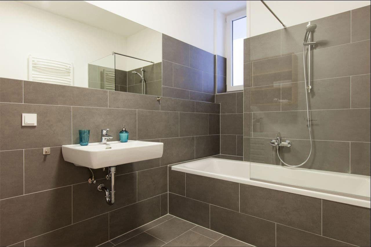 Prenájom bytu 2-izbový 70 m², Pflügerstraße, Berlin, Berlín Prenájom bytu 2-izbový 70 m², Pflügerstraße, Berlin, Berlín