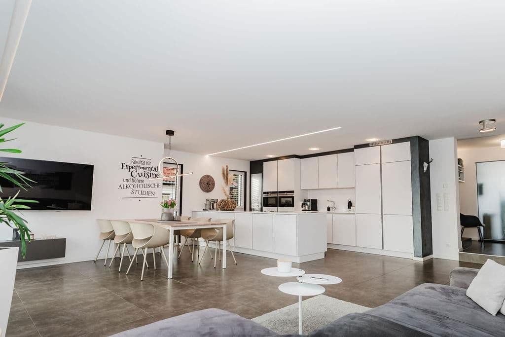 Predaj domu 225 m², pozemek 411 m², Landshut, Bavorsko Predaj domu 225 m², pozemek 411 m², Landshut, Bavorsko