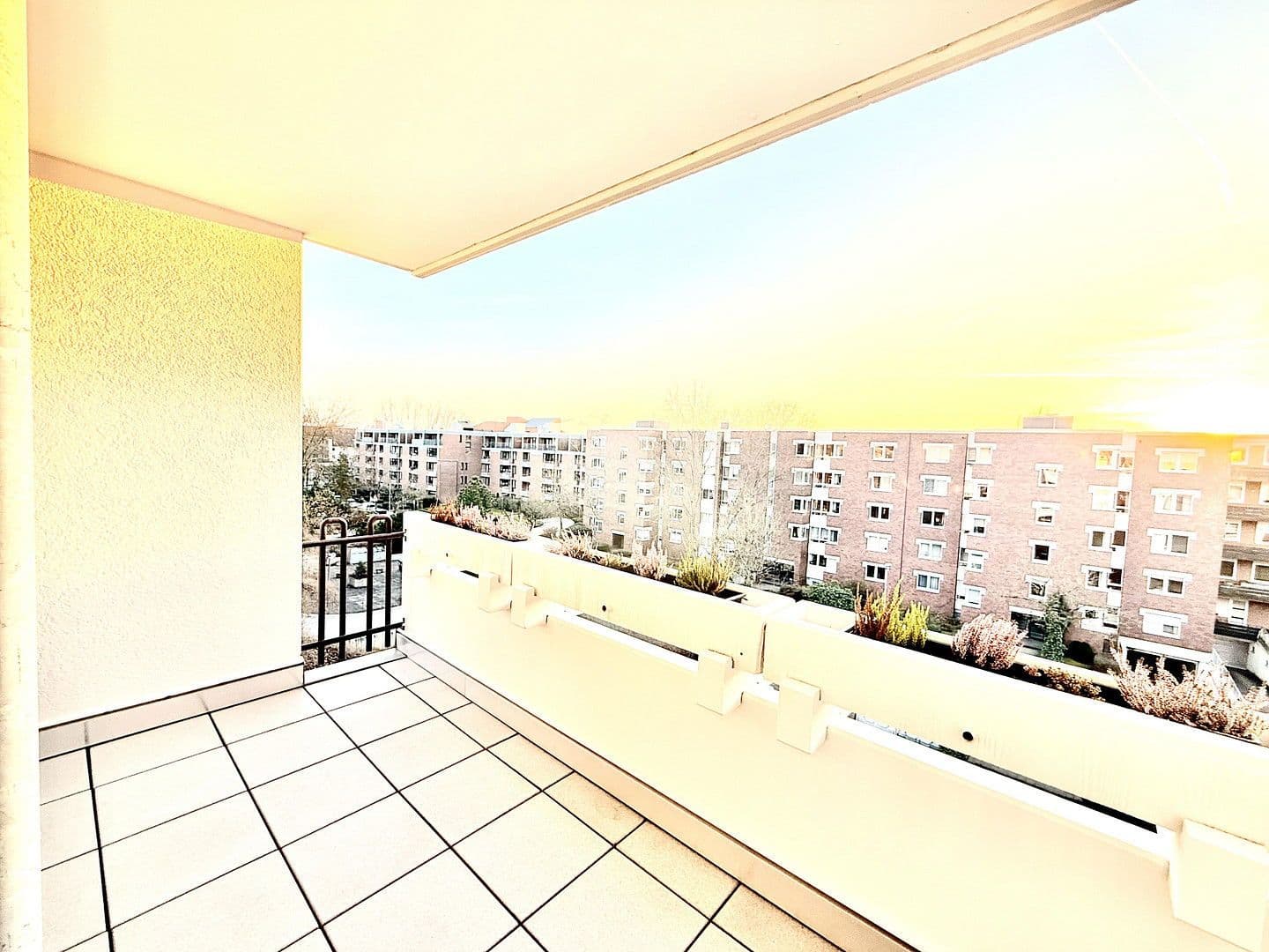 Predaj bytu 3-izbový 72 m², Josef-Neuberger-Str., Düsseldorf, Severné Porýnie - Westfálsko Predaj bytu 3-izbový 72 m², Josef-Neuberger-Str., Düsseldorf, Severné Porýnie - Westfálsko