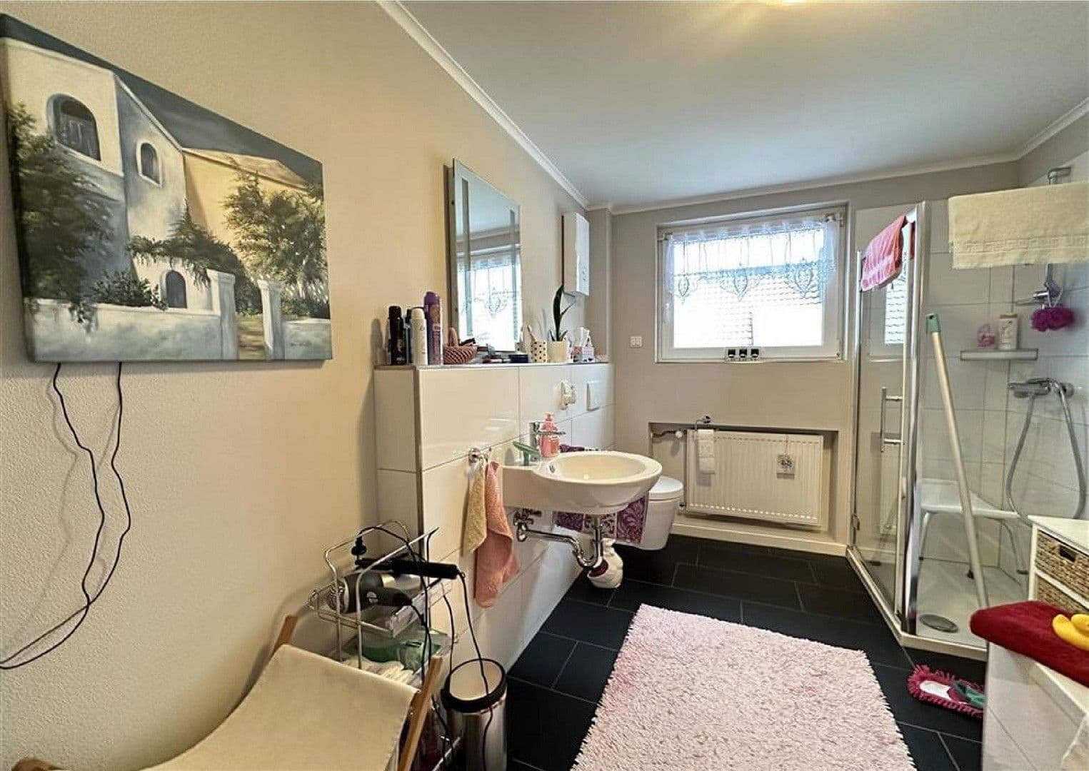 Prenájom bytu 3-izbový 87 m², Sohren, Porýnie-Falcko Prenájom bytu 3-izbový 87 m², Sohren, Porýnie-Falcko