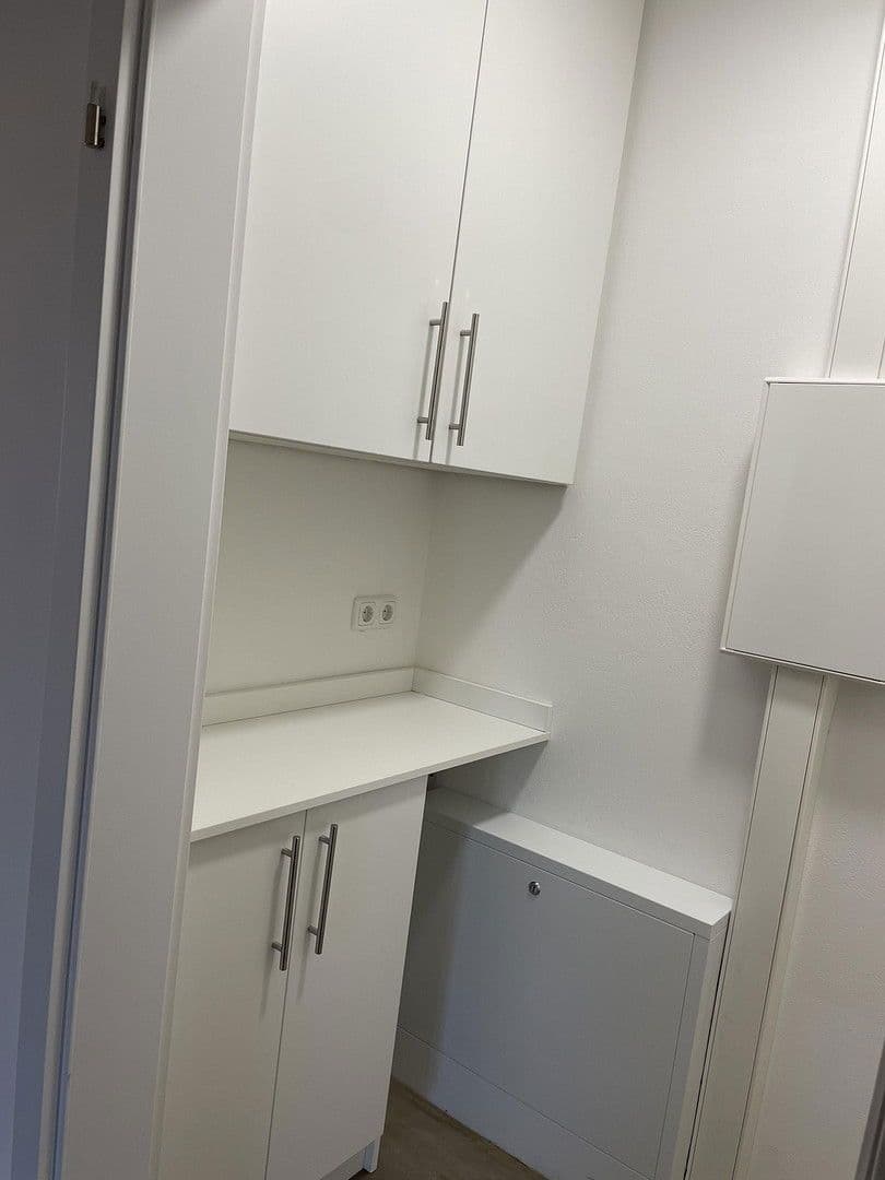 Prenájom bytu 4-izbový 93 m², A, Adendorf, Dolné Sasko Prenájom bytu 4-izbový 93 m², A, Adendorf, Dolné Sasko