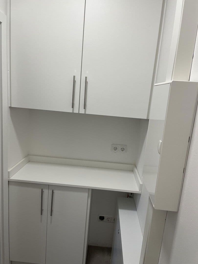 Prenájom bytu 4-izbový 93 m², A, Adendorf, Dolné Sasko Prenájom bytu 4-izbový 93 m², A, Adendorf, Dolné Sasko