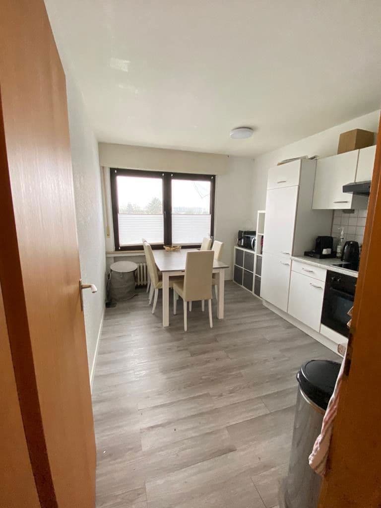 Prenájom bytu 2-izbový 55 m², Erftstadt, Severné Porýnie - Westfálsko Prenájom bytu 2-izbový 55 m², Erftstadt, Severné Porýnie - Westfálsko