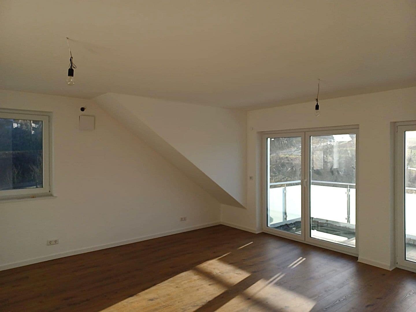 Prenájom bytu 4-izbový 92 m², Heilbronn, Bádensko-Wurttembersko Prenájom bytu 4-izbový 92 m², Heilbronn, Bádensko-Wurttembersko