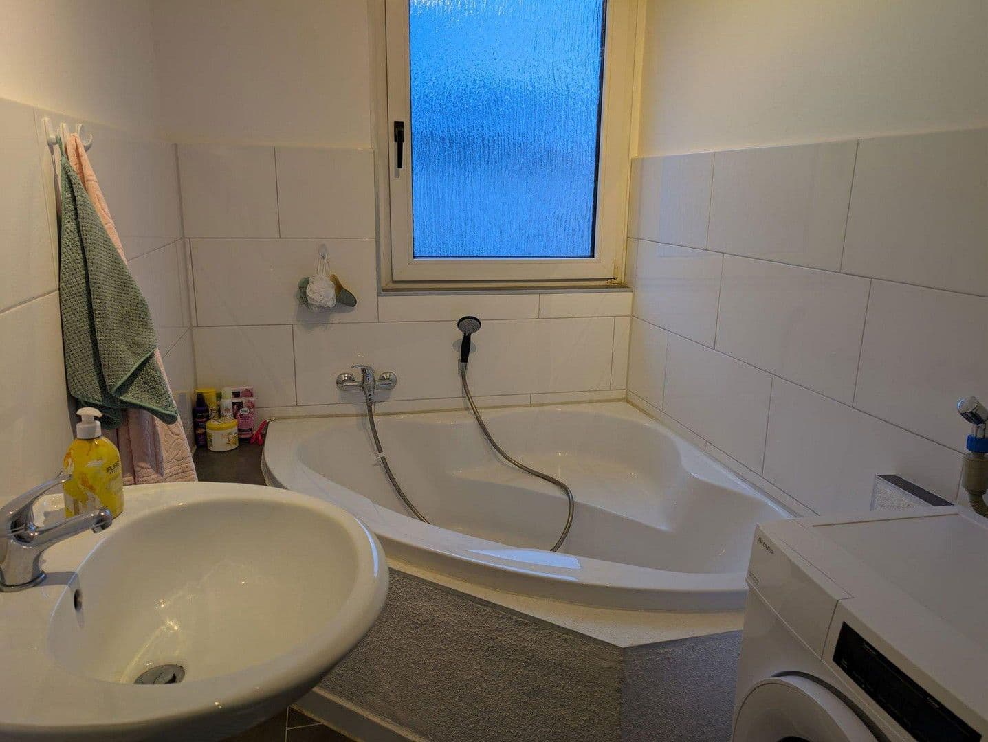 Prenájom bytu 1-izbový 31 m², Neumühler Str. 33, Duisburg, Severné Porýnie - Westfálsko Prenájom bytu 1-izbový 31 m², Neumühler Str. 33, Duisburg, Severné Porýnie - Westfálsko