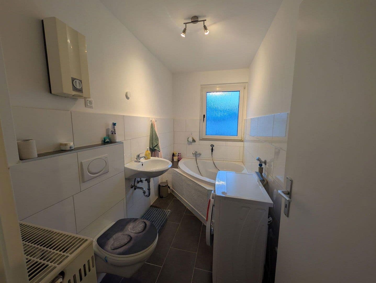 Prenájom bytu 1-izbový 31 m², Neumühler Str. 33, Duisburg, Severné Porýnie - Westfálsko Prenájom bytu 1-izbový 31 m², Neumühler Str. 33, Duisburg, Severné Porýnie - Westfálsko