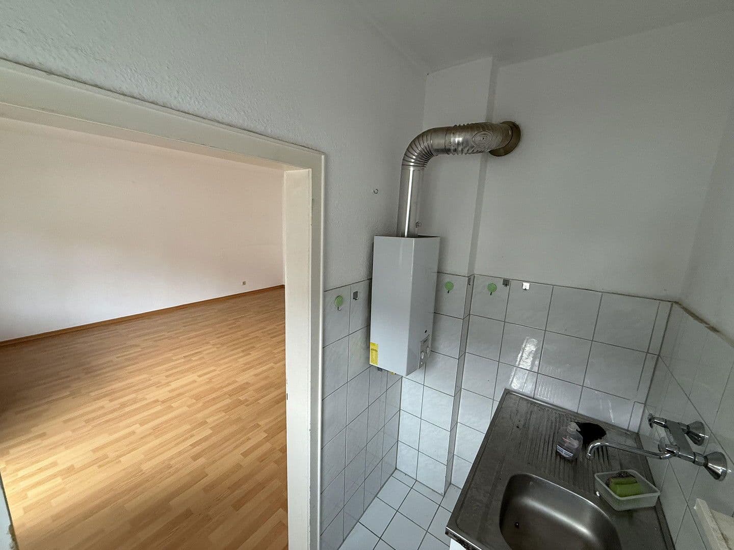 Prenájom bytu 1-izbový 35 m², Susannastr.19, Essen, Severné Porýnie - Westfálsko Prenájom bytu 1-izbový 35 m², Susannastr.19, Essen, Severné Porýnie - Westfálsko