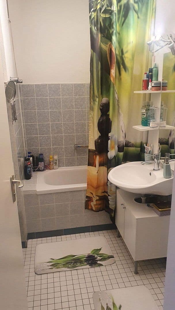 Prenájom bytu 2-izbový 58 m², Wettersteinstr. 51, Nürnberg-Langwasser, Bavorsko Prenájom bytu 2-izbový 58 m², Wettersteinstr. 51, Nürnberg-Langwasser, Bavorsko