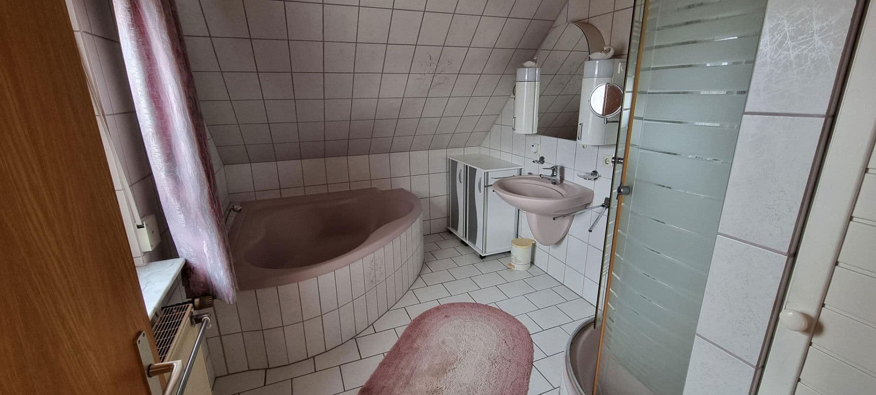 Predaj domu 131 m², pozemek 514 m², Sonnenhalde 7, Rottweil, Bádensko-Wurttembersko Predaj domu 131 m², pozemek 514 m², Sonnenhalde 7, Rottweil, Bádensko-Wurttembersko