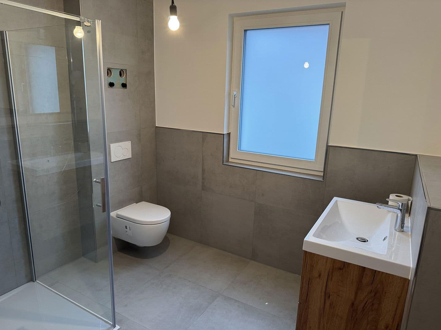 Prenájom bytu 3-izbový 82 m², Breitenweg 1A, Römerberg, Porýnie-Falcko Prenájom bytu 3-izbový 82 m², Breitenweg 1A, Römerberg, Porýnie-Falcko