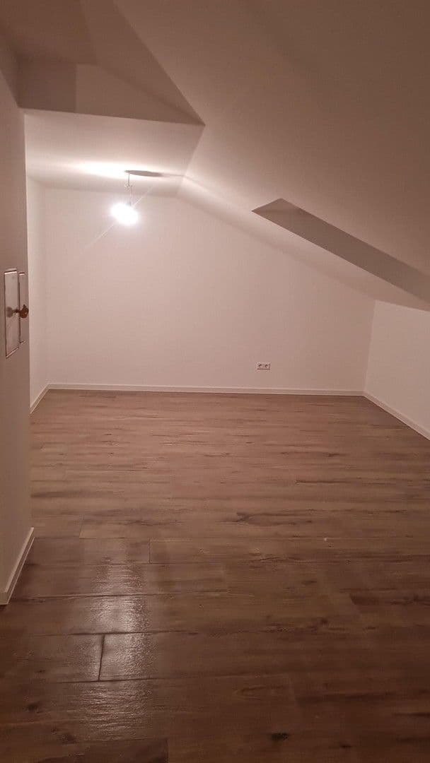 Prenájom bytu 1-izbový 35 m², Schwieberdingen, Bádensko-Wurttembersko Prenájom bytu 1-izbový 35 m², Schwieberdingen, Bádensko-Wurttembersko