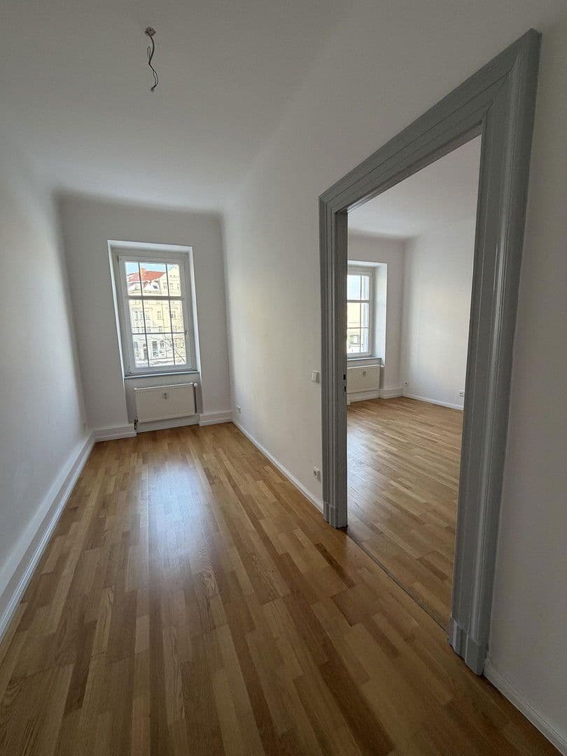 Prenájom bytu 4-izbový 104 m², Seelenbinder Straße, Leipzig, Sasko Prenájom bytu 4-izbový 104 m², Seelenbinder Straße, Leipzig, Sasko