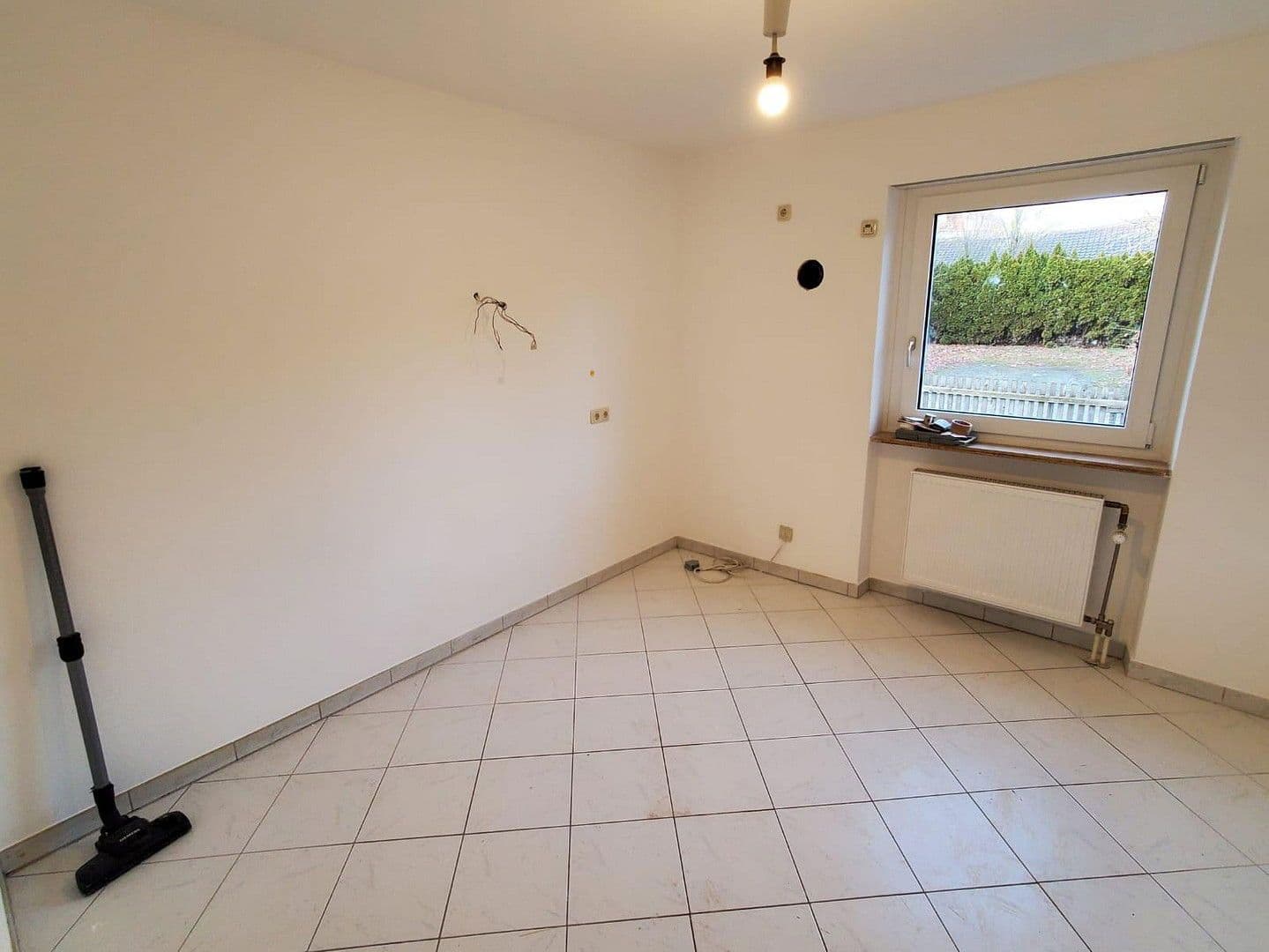 Prenájom domu 154 m², pozemek 414 m², Fürstenfeldbruck, Bavorsko Prenájom domu 154 m², pozemek 414 m², Fürstenfeldbruck, Bavorsko