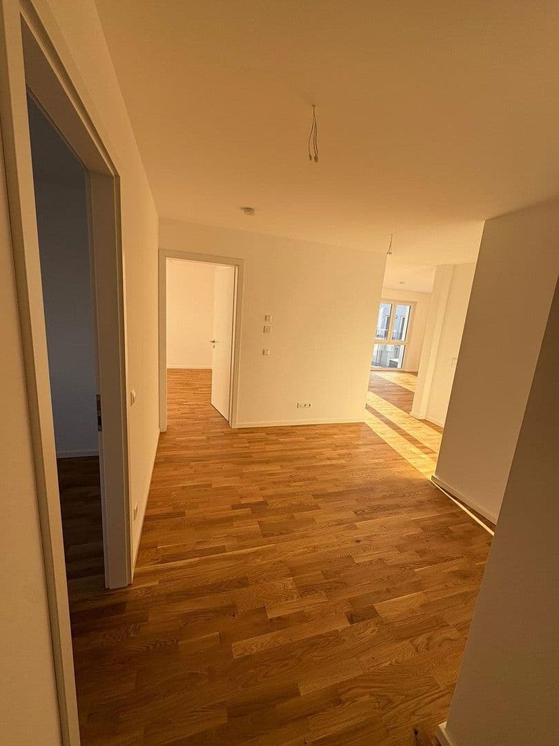 Prenájom bytu 3-izbový 83 m², Bahnhofstraße 108, Blankenfelde-Mahlow, Brandenbursko Prenájom bytu 3-izbový 83 m², Bahnhofstraße 108, Blankenfelde-Mahlow, Brandenbursko