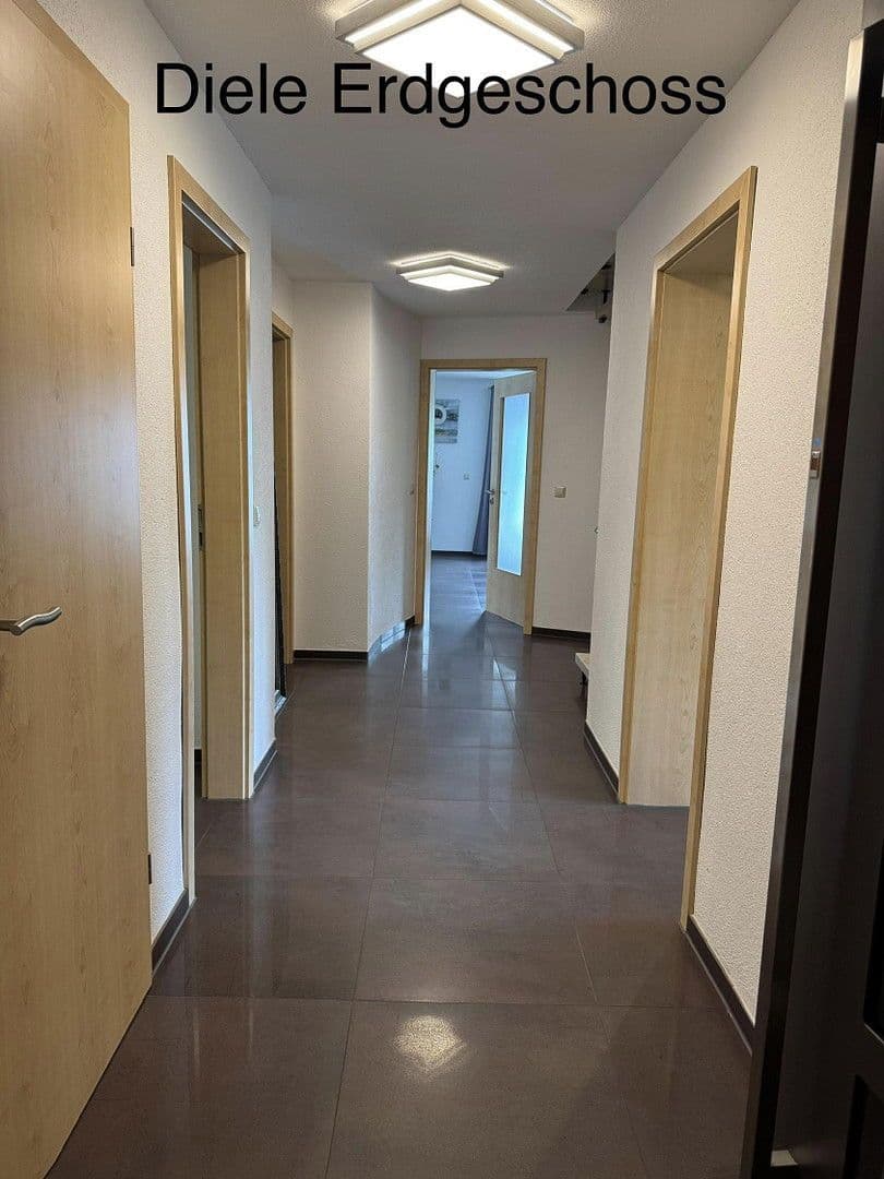 Predaj domu 165 m², pozemek 1.300 m², Forchtenberg, Bádensko-Wurttembersko Predaj domu 165 m², pozemek 1.300 m², Forchtenberg, Bádensko-Wurttembersko