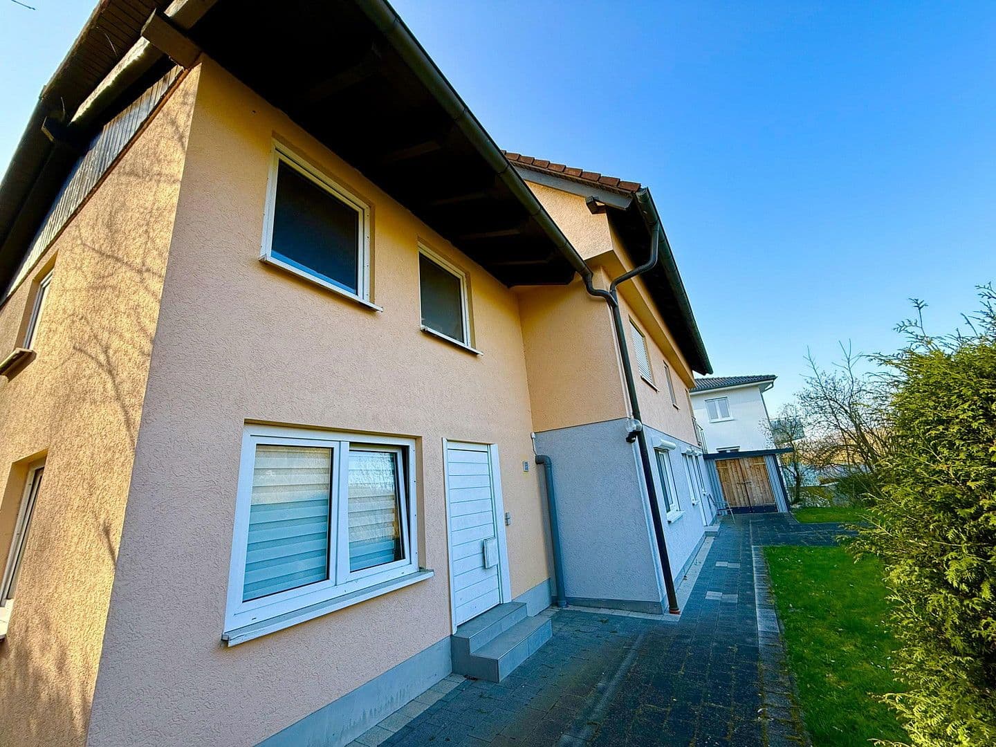Predaj domu 165 m², pozemek 1.300 m², Forchtenberg, Bádensko-Wurttembersko Predaj domu 165 m², pozemek 1.300 m², Forchtenberg, Bádensko-Wurttembersko