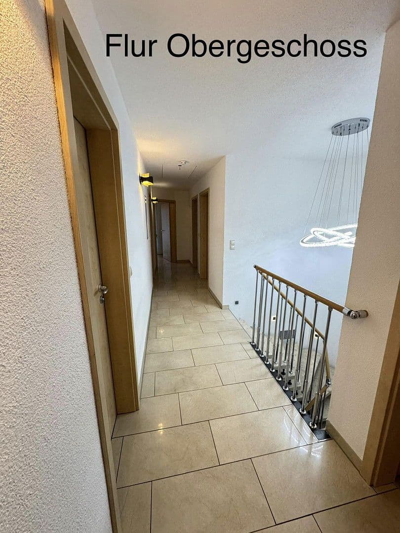 Predaj domu 165 m², pozemek 1.300 m², Forchtenberg, Bádensko-Wurttembersko Predaj domu 165 m², pozemek 1.300 m², Forchtenberg, Bádensko-Wurttembersko