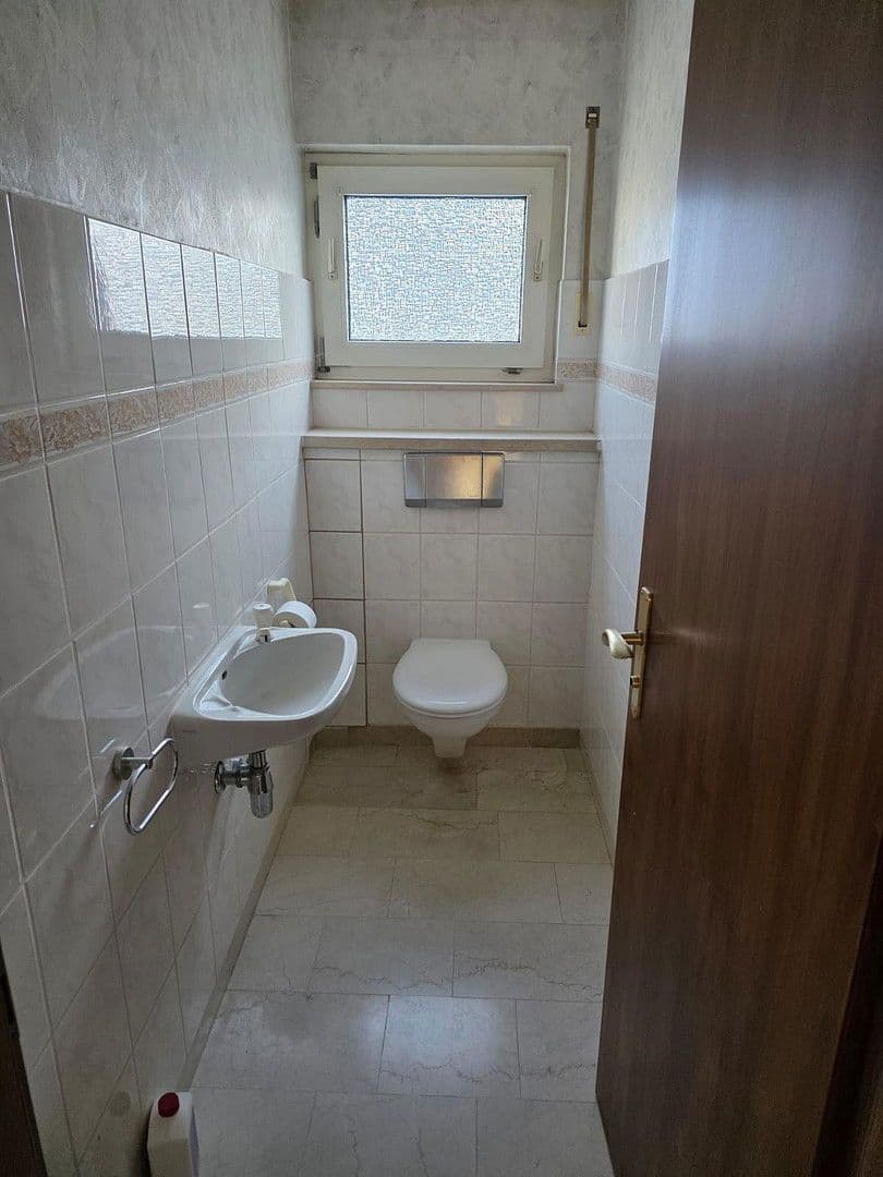 Prenájom bytu 3-izbový 120 m², Wilhelmstraße 12, Karben, Hesensko Prenájom bytu 3-izbový 120 m², Wilhelmstraße 12, Karben, Hesensko