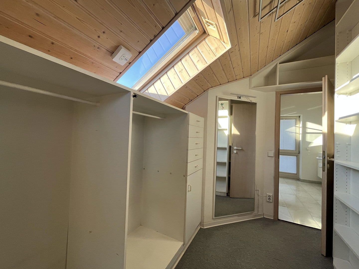 Prenájom domu 130 m², pozemek 880 m², Egerlandweg 1, Uhingen, Bádensko-Wurttembersko Prenájom domu 130 m², pozemek 880 m², Egerlandweg 1, Uhingen, Bádensko-Wurttembersko