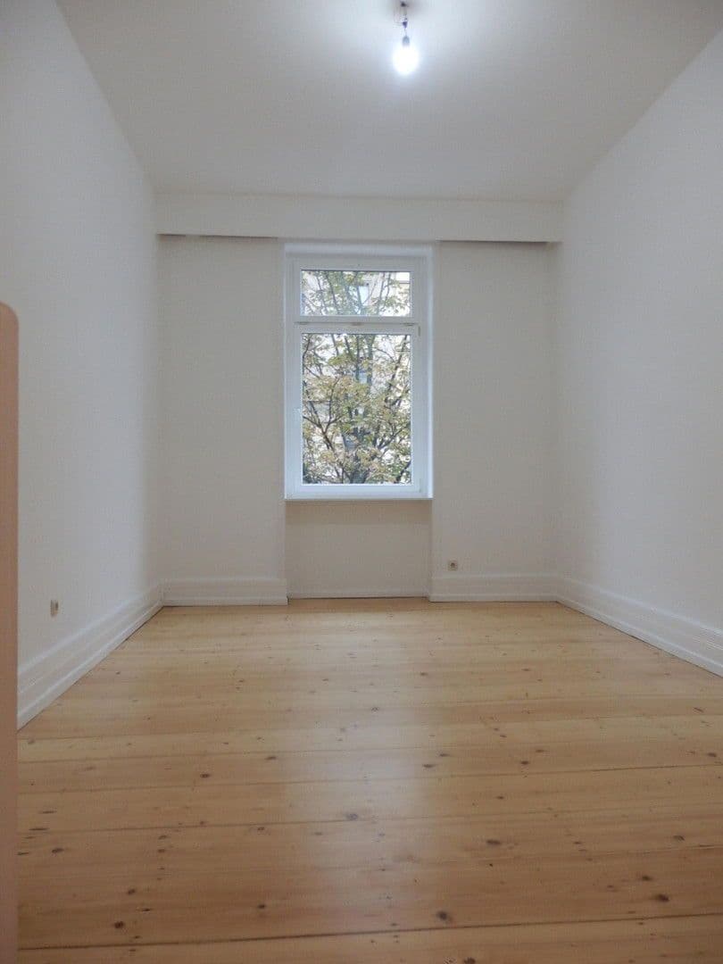 Prenájom bytu 2-izbový 81 m², Friedberger Landstraße 86, Frankfurt am main, Hesensko Prenájom bytu 2-izbový 81 m², Friedberger Landstraße 86, Frankfurt am main, Hesensko