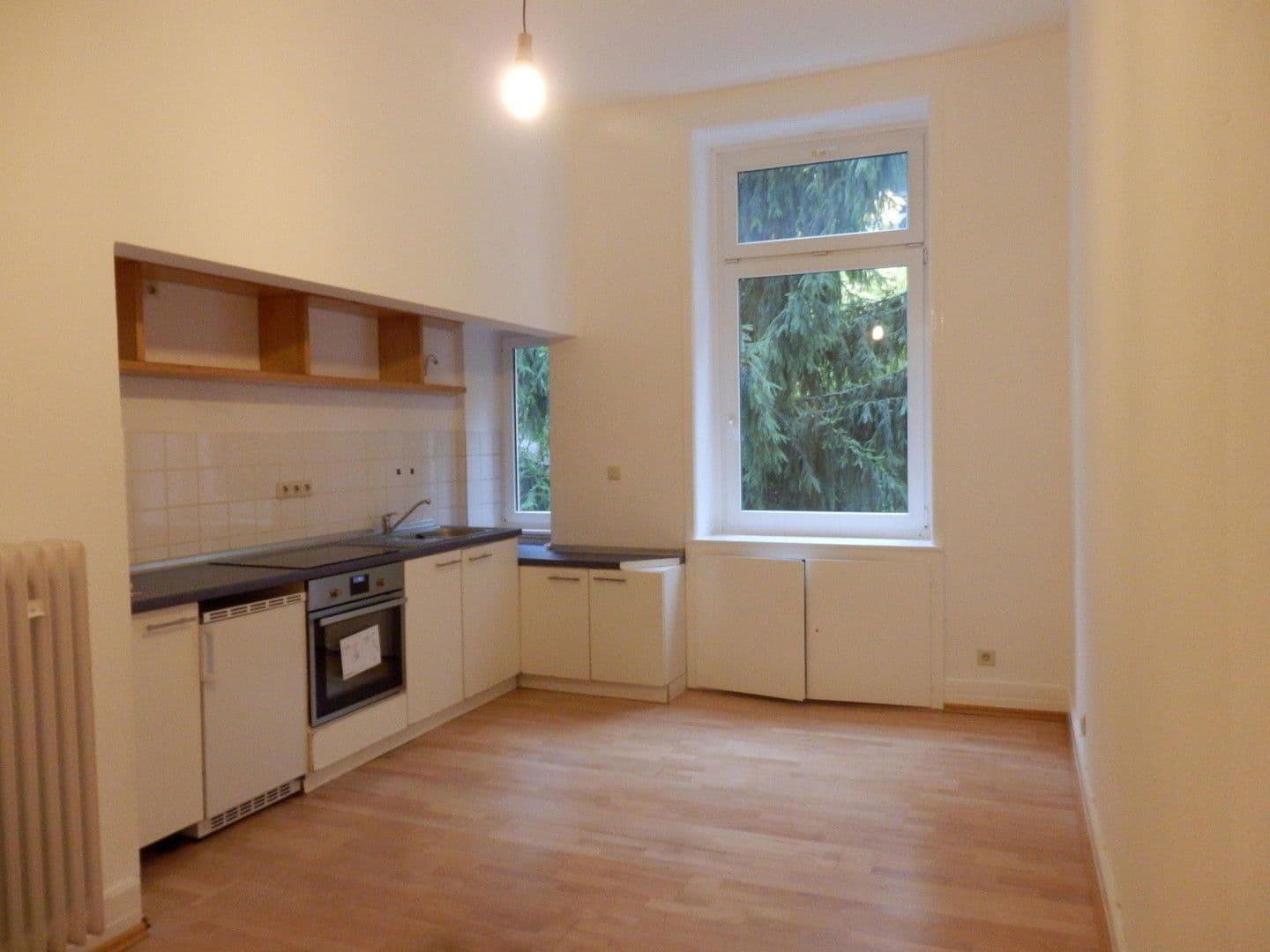 Prenájom bytu 2-izbový 81 m², Friedberger Landstraße 86, Frankfurt am main, Hesensko Prenájom bytu 2-izbový 81 m², Friedberger Landstraße 86, Frankfurt am main, Hesensko