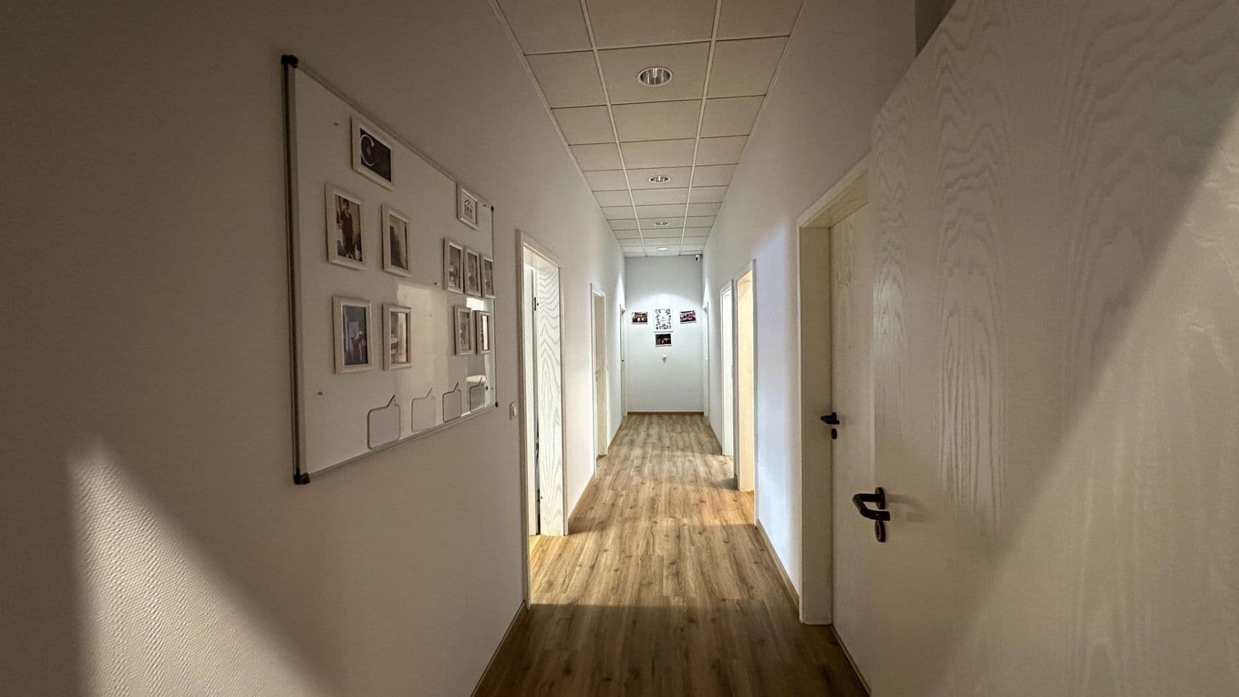 Prenájom kancelárie 145 m², Wurzner Straße 151, Leipzig, Sasko Prenájom kancelárie 145 m², Wurzner Straße 151, Leipzig, Sasko