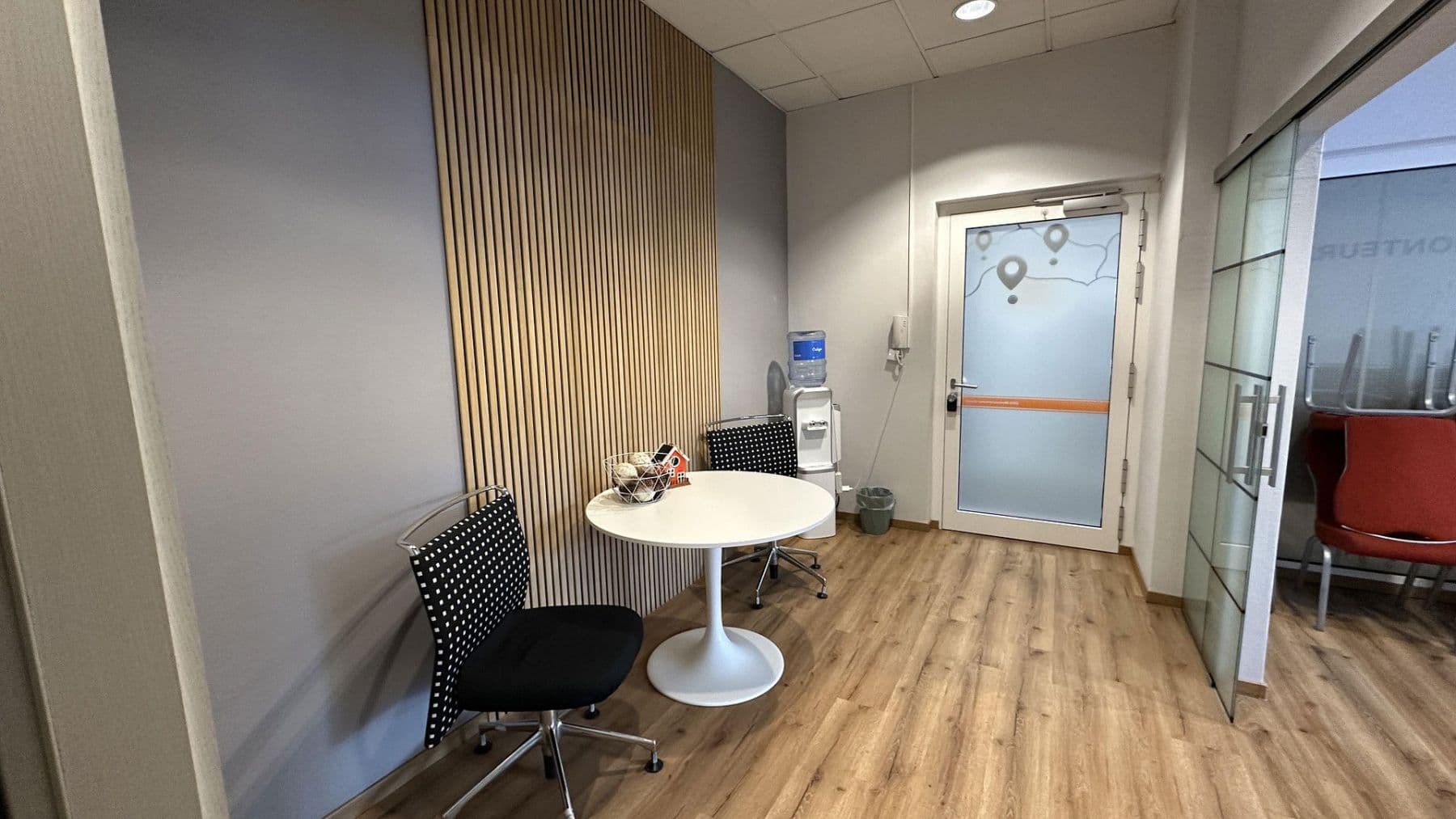 Prenájom kancelárie 145 m², Wurzner Straße 151, Leipzig, Sasko Prenájom kancelárie 145 m², Wurzner Straße 151, Leipzig, Sasko