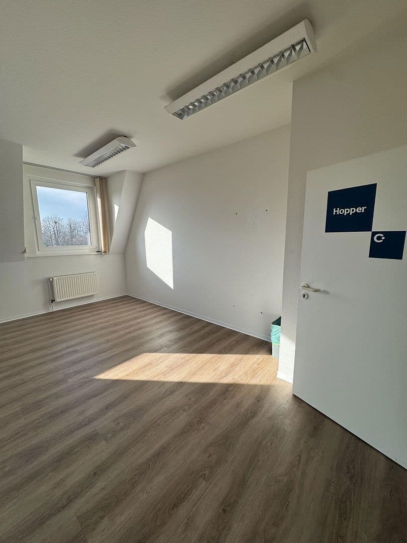 Prenájom kancelárie 117 m², Im Mühlenbruch 1, Königswinter, Severné Porýnie - Westfálsko Prenájom kancelárie 117 m², Im Mühlenbruch 1, Königswinter, Severné Porýnie - Westfálsko