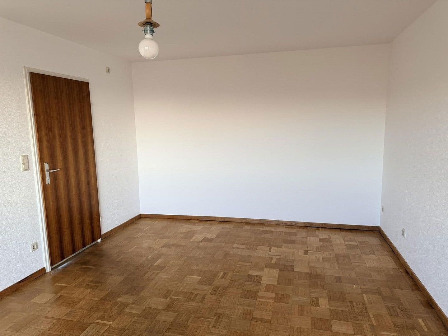 Predaj bytu 3-izbový 75 m², Hohenstaufenstrasse 100, Göppingen, Bádensko-Wurttembersko Predaj bytu 3-izbový 75 m², Hohenstaufenstrasse 100, Göppingen, Bádensko-Wurttembersko