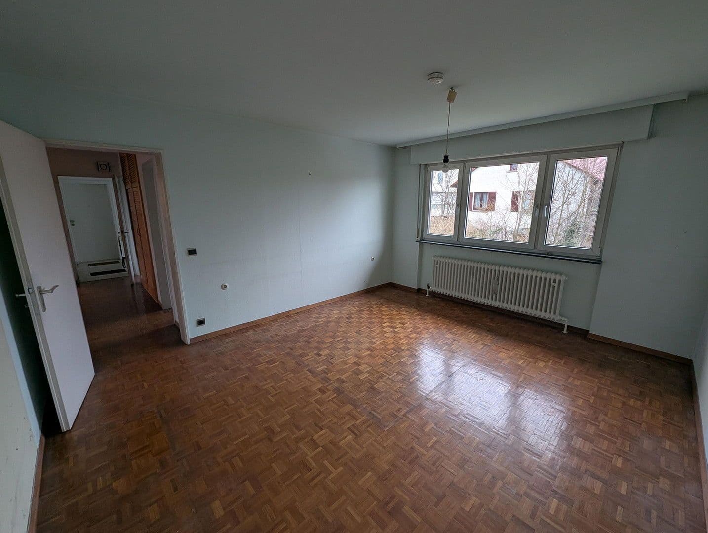 Predaj bytu 4-izbový 93 m², Korntal-Münchingen, Bádensko-Wurttembersko Predaj bytu 4-izbový 93 m², Korntal-Münchingen, Bádensko-Wurttembersko