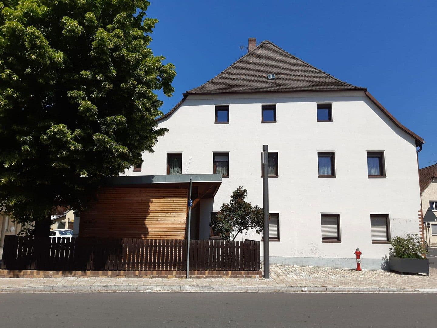Prenájom bytu 5-izbový 135 m², Forchheimer Str. 7, Baiersdorf, Bavorsko Prenájom bytu 5-izbový 135 m², Forchheimer Str. 7, Baiersdorf, Bavorsko