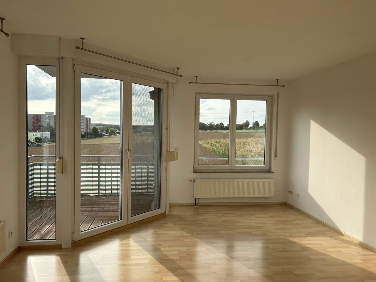 Prenájom bytu 2-izbový 60 m², Kurt-Tucholsky-Straße 21, Ditzingen, Bádensko-Wurttembersko Prenájom bytu 2-izbový 60 m², Kurt-Tucholsky-Straße 21, Ditzingen, Bádensko-Wurttembersko